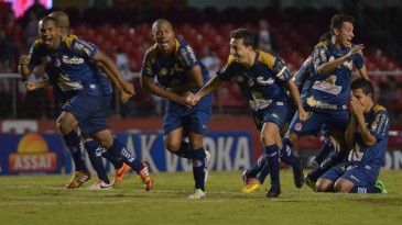 Os antecessores do Penapolense: quando os grandes sucumbiram para pequenos no Paulistão