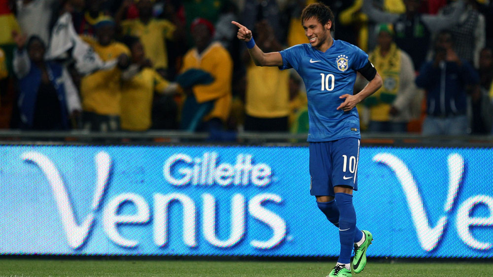 Jogo sem gra&ccedil;a serviu para Neymar se consagrar e Fernandinho marcar gola&ccedil;o