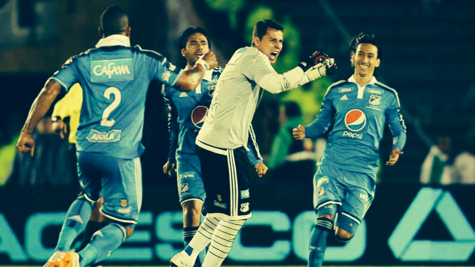 Um gol de goleiro no final decidiu o cl&aacute;ssico de Bogot&aacute;
