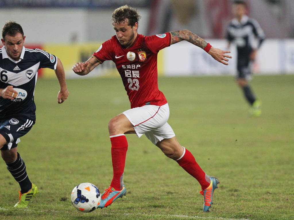 Alessandro Diamanti foi para o Guangzhou Evergrande atr&aacute;s de dinheiro, mas por que n&atilde;o um t&iacute;tulo continental?