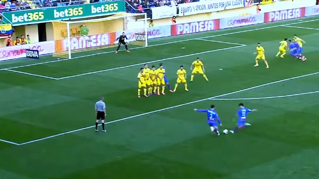 Nem sempre um chute de Super Campe&otilde;es d&aacute; certo na vida real