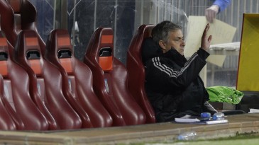 José Mourinho, o técnico que não tem vergonha de se defender