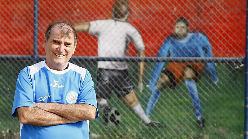 A ca&ccedil;a a um Antunes Coimbra que n&atilde;o era Zico