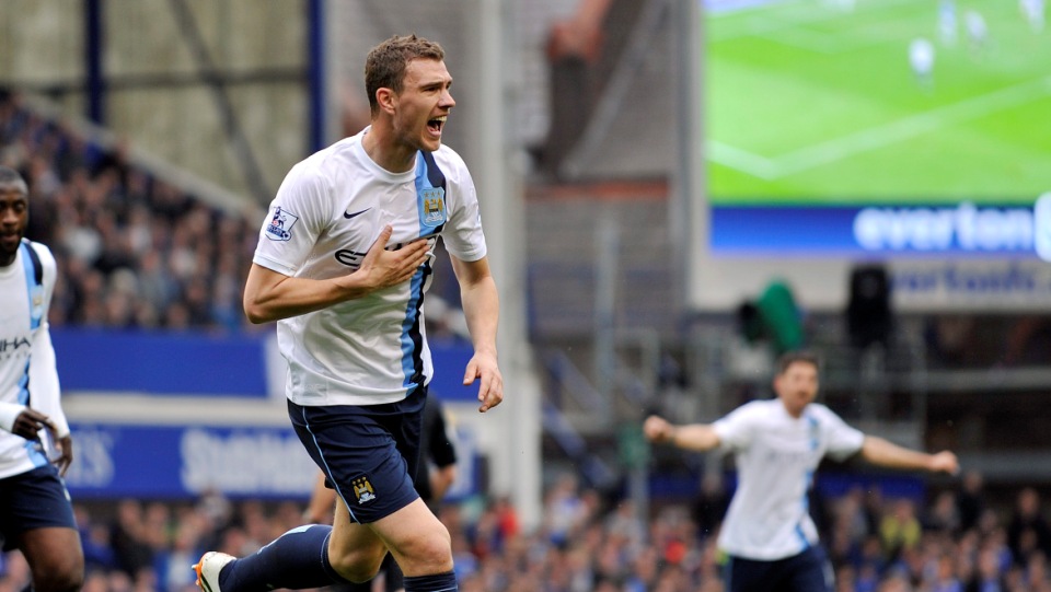 O City est&aacute; a dois passos do t&iacute;tulo, apesar do esfor&ccedil;o do Everton por seus rivais