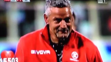 Fizeram questão que Baggio batesse o pênalti, e desta vez ele acertou