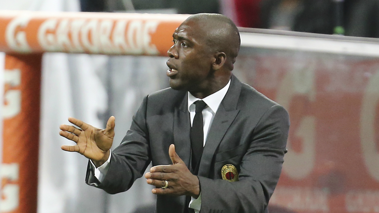Em seu primeiro trabalho como t&eacute;cnico, Seedorf n&atilde;o conseguiu salvar a temporada do Milan (AP Photo/Luca Bruno)