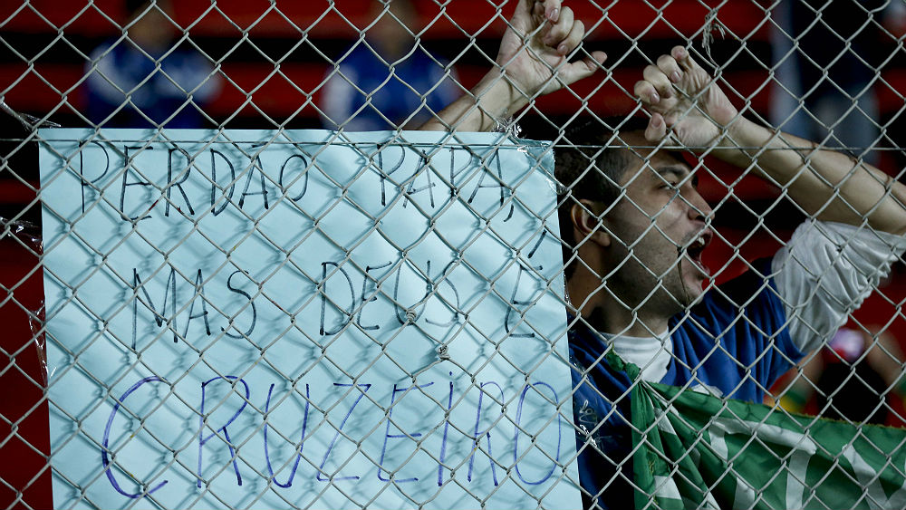 O pudor, o goleiro crente e o Papa