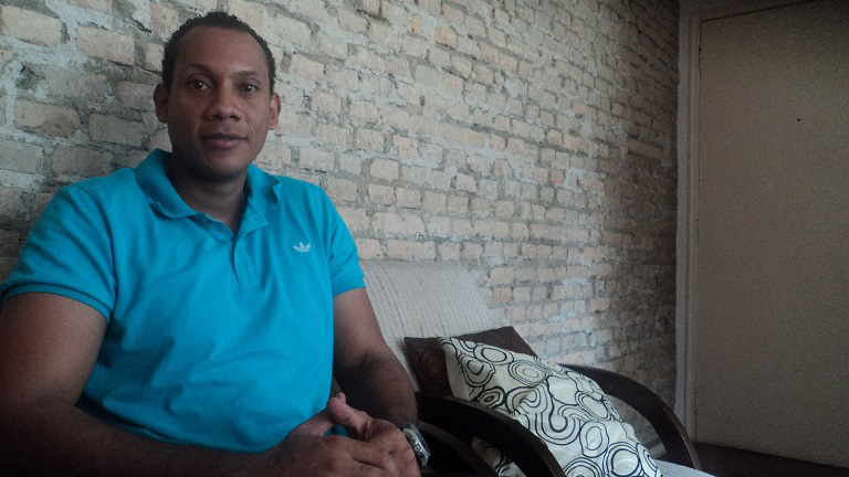 Meu pai ensinava que não seria fácil: entrevista com Márcio Chagas da Silva