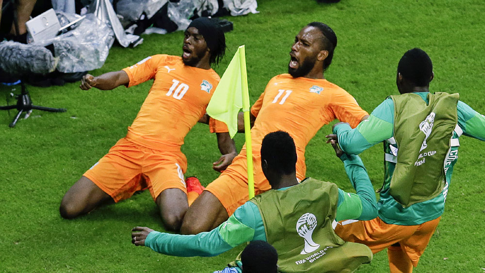 Costa do Marfim 2&times;1 Jap&atilde;o: M&iacute;stica de Drogba e precis&atilde;o de Aurier salvam