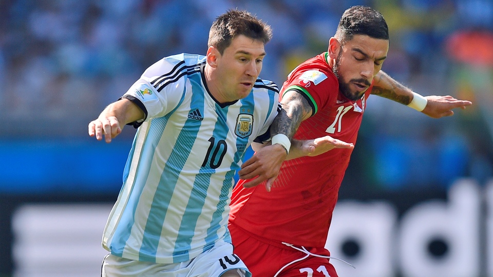 Sete anos de sele&ccedil;&atilde;o alem&atilde; n&atilde;o fizeram que Dejagah lutasse menos do que qualquer iraniano