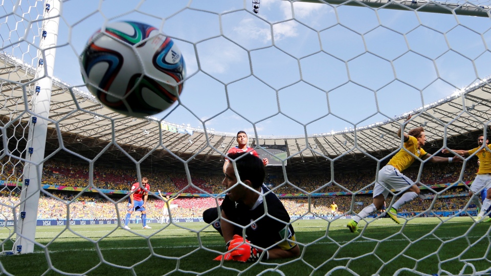 Escolhemos pra voc&ecirc; cornetar: 5 joga&ccedil;os, 5 craques e 5 gola&ccedil;os da Copa at&eacute; agora