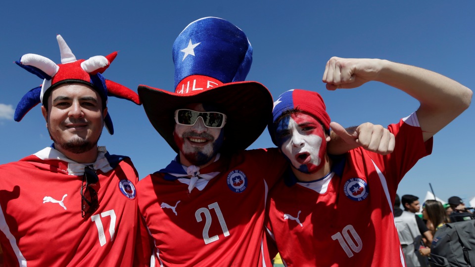 Chile se prepara para a Alemanha e lamenta les&atilde;o de Orellana&hellip; no mundo paralelo do Twitter