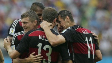 EUA 0X1 Alemanha: Se ninguém quer fazer gol, Müller dá conta do recado