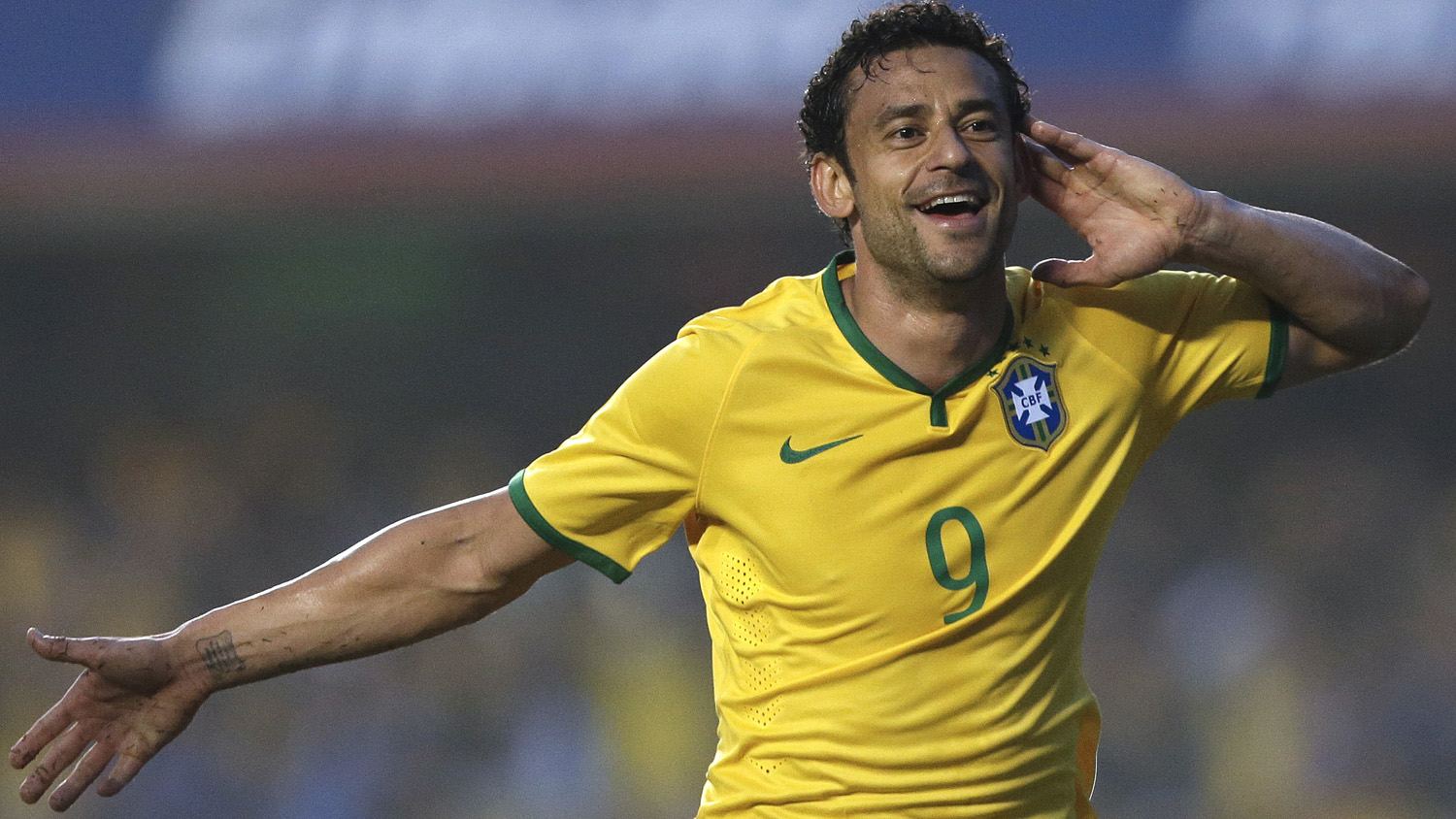 Brasil até mereceu as vaias, mas foi muito bem testado pela Sérvia e saiu por cima