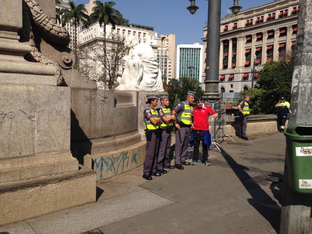 Pol&iacute;cia querida
