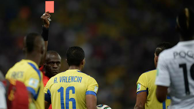 Valencia &eacute; expulso aos 3'/2T (Jorge Rodrigues/Eleven)