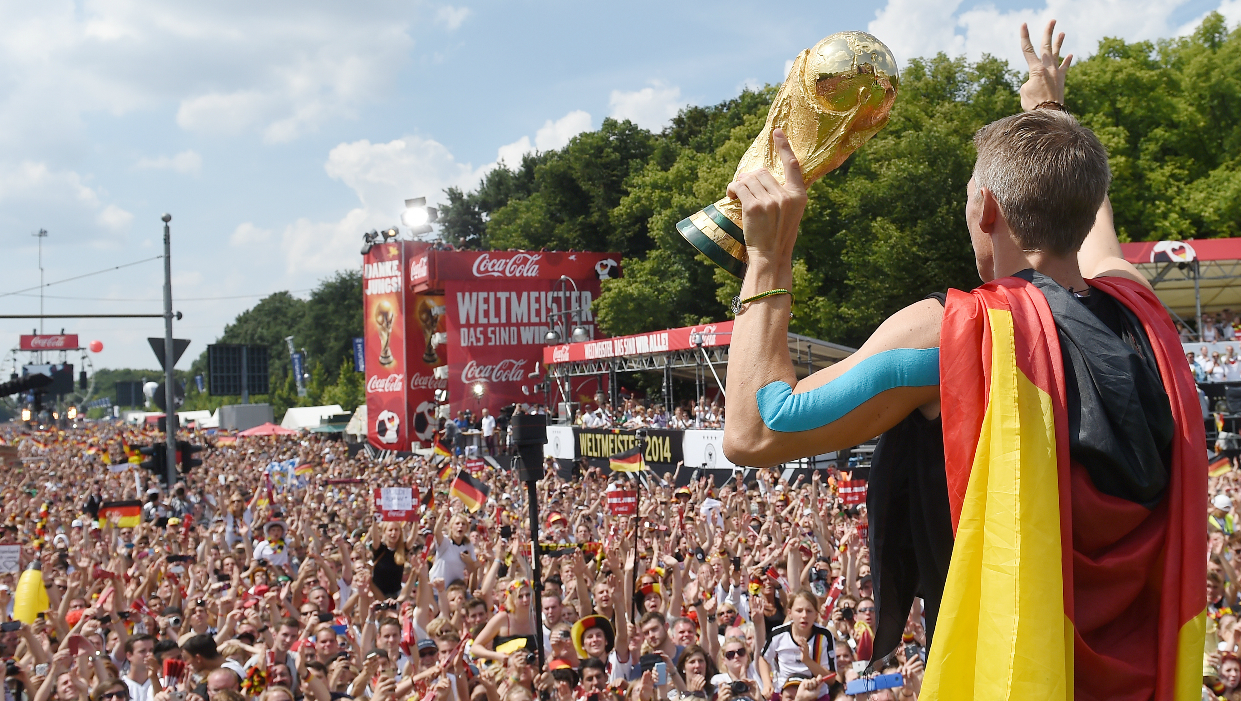 Bundesliga re&uacute;ne os 10 melhores gols dos jogadores campe&otilde;es da Copa do Mundo do Brasil
