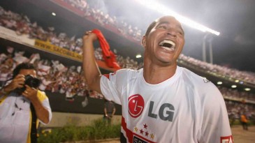 São Paulo entendeu a Lei Pelé e foi tricampeão gastando pouco