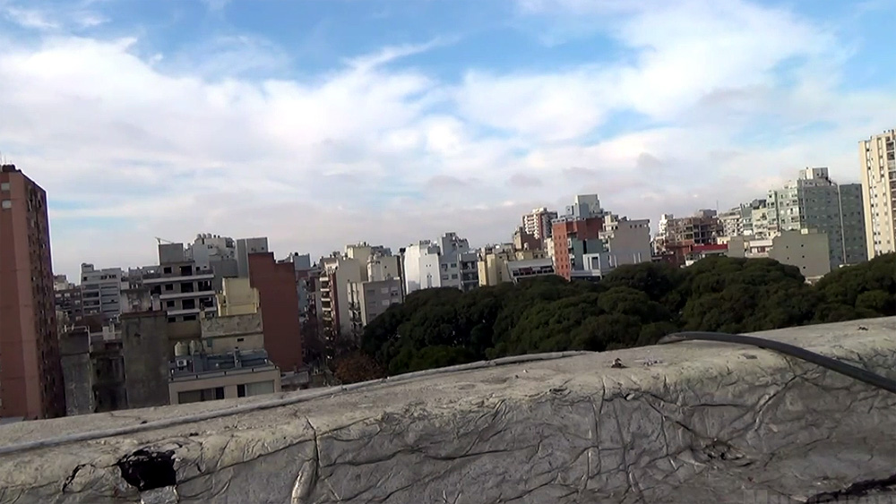 Grita, Buenos Aires: v&iacute;deo do alto da cidade mostra explos&atilde;o no gol de Di Mar&iacute;a