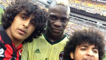 Invasores de campo inauguram nova moda: selfie com os jogadores