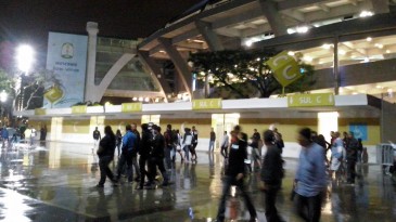 Maracanã volta da Copa, mas não consegue dar 90 minutos de jogo a todos