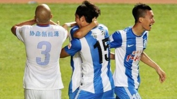 Comemoraram tanto o empate no último lance que acabaram perdendo