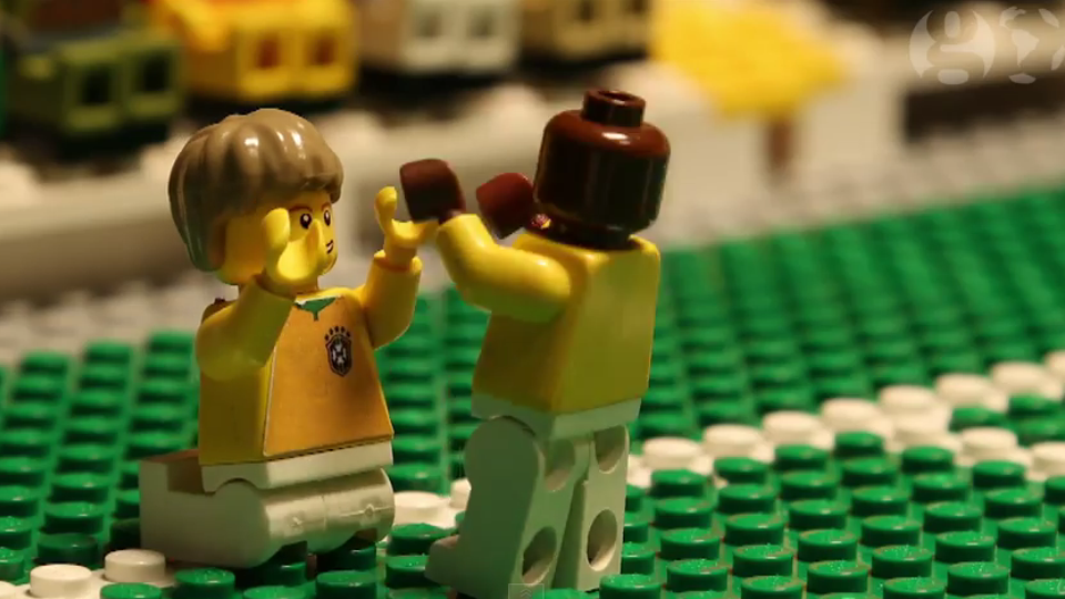 [V&iacute;deo] Os grandes momentos da Copa de 2014 recontados em Lego