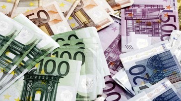 Como é distribuído o dinheiro da TV em outros campeonatos do mundo