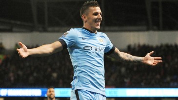 Jovetic volta à Serie A para reviver seus bons momentos e reforçar as credenciais da Inter