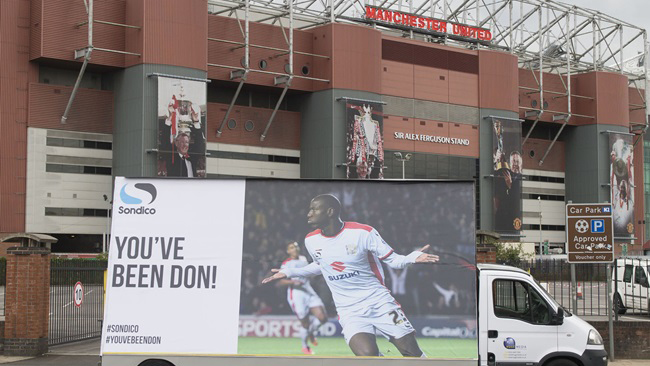 O MK Dons bateu o Manchester United por 4 a 0