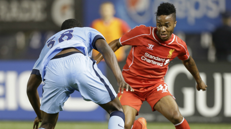 Espa&ccedil;o foi o que n&atilde;o faltou a Sterling na temporada passada (AP Photo/Frank Franklin II)