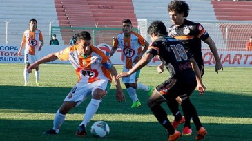 Com três expulsos, o General Díaz foi capaz de um épico na Sulamericana