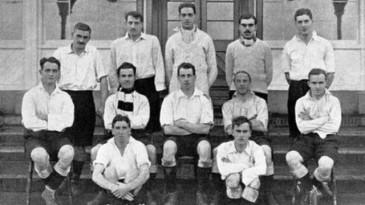 Mais do que inspiração no Brasil, o Corinthian-Casuals um dia já foi chamado de melhor time do mundo