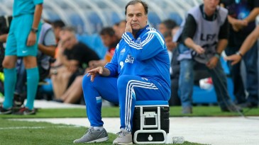 Ayew fez um golaço de letra e o Marseille de Bielsa começa a decolar