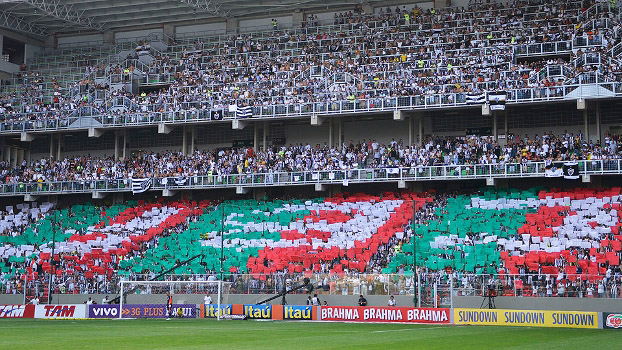 O protesto da torcida do Atl&eacute;tico Mineiro contra o Fluminense
