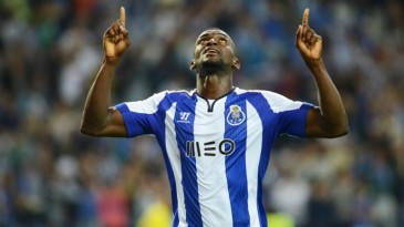 Jackson Martínez precisou de cinco minutos para colocar água no chope do Shakhtar