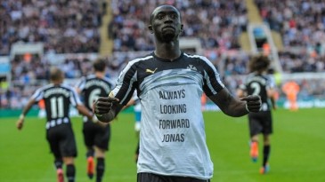 Recuperando-se de tumor, Jonás Gutiérrez sabe que sempre contará com Cissé