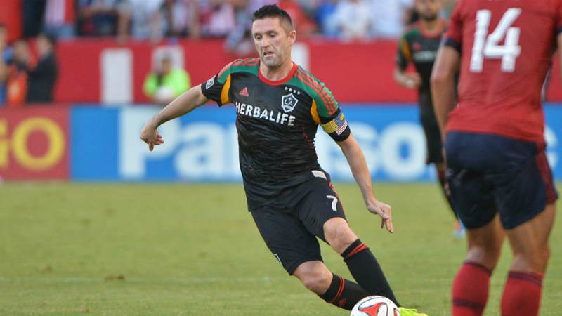 Robbie Keane d&aacute; caneta, encobre goleiro e faz gola&ccedil;o em vit&oacute;ria do Galaxy na MLS