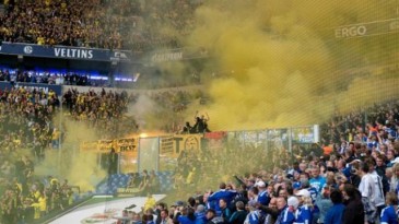 [Vídeo] Os dez grandes momentos do maior dérbi da Alemanha: Schalke x Dortmund
