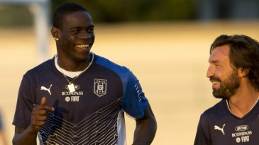 Para Pirlo, Balotelli precisa de amor para desabrochar e brilhar no Liverpool