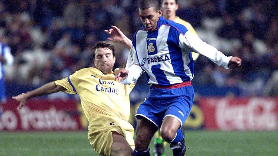 Deportivo became the second-smallest team to win La Liga in 2000