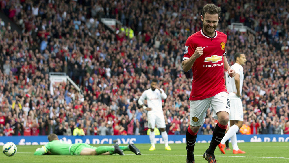 Ser titular do Manchester United est&aacute; dif&iacute;cil, mas dominar a bola com classe Mata mostra que sabe