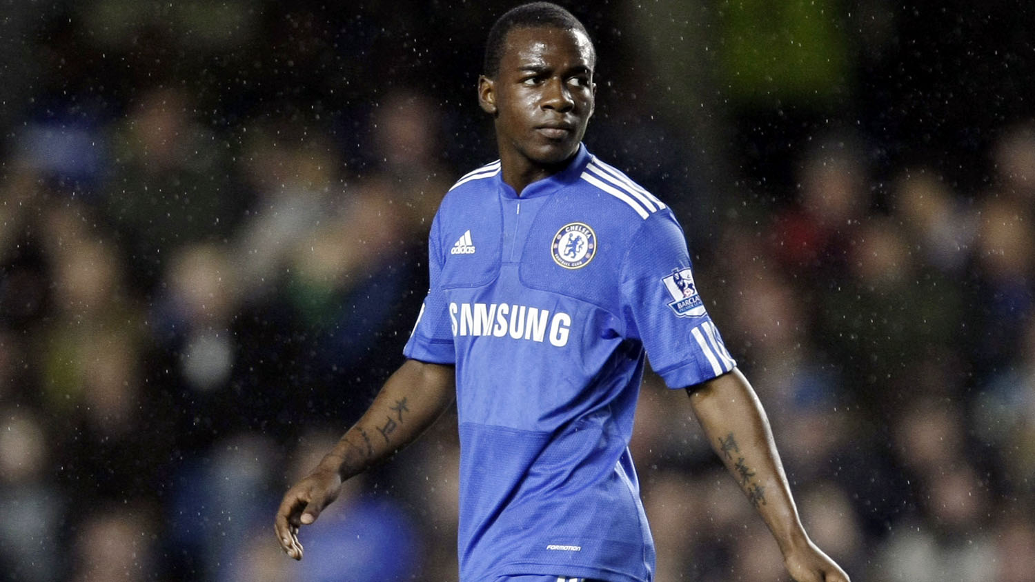 Golpista se fez passar por ex-jogador do Chelsea e levou vida de estrela em Londres