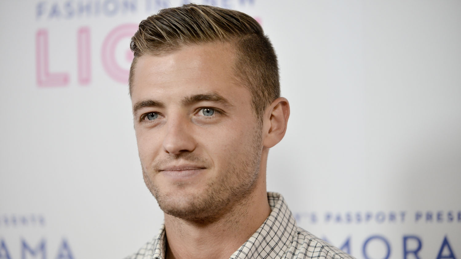 A hist&oacute;ria de Robbie Rogers vai virar s&eacute;rie de com&eacute;dia na televis&atilde;o americana