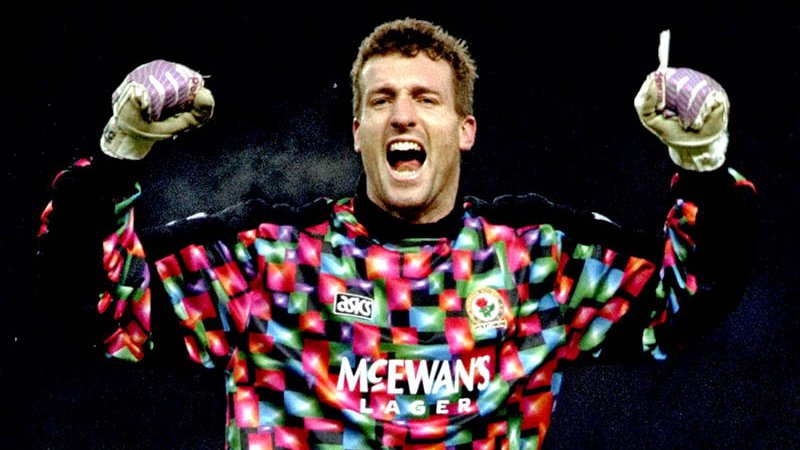 Tim Flowers era goleiro da Inglaterra quando chegou ao Blackburn