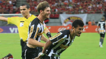 O alento no clássico é essencial para o Botafogo sonhar com o heroísmo