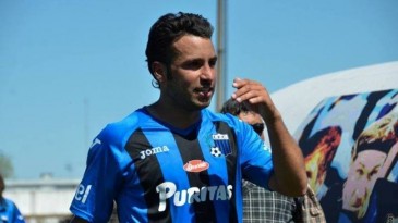 Zagueiro, poeta e militante: ‘Paulo André uruguaio’ quer mudar o futebol no país