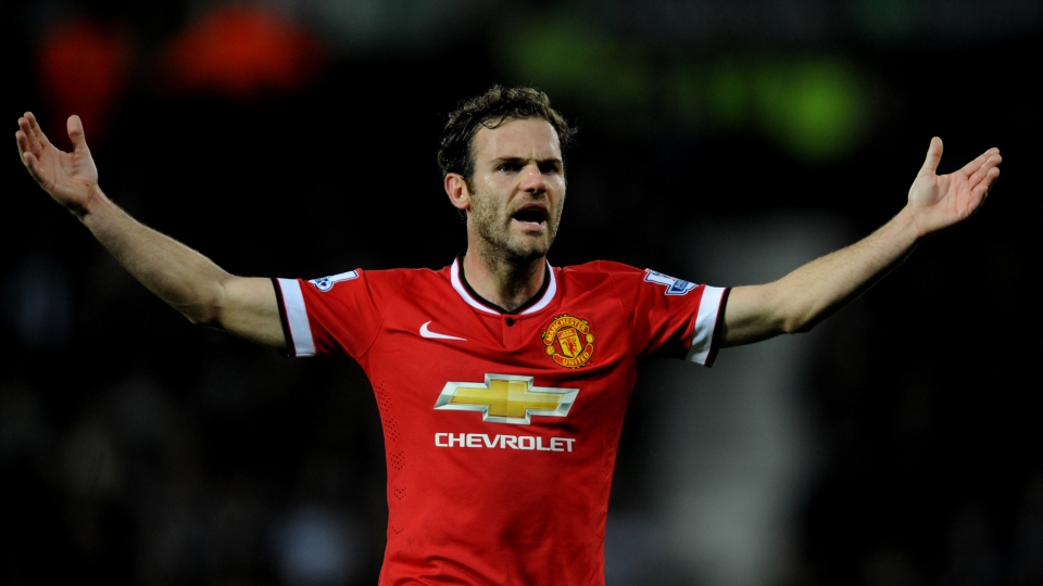 Mata saiu do banco para garantir a vit&oacute;ria do United e provar seu valor a Van Gaal