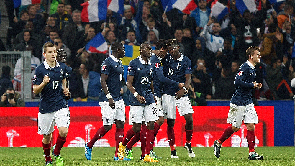 Bleus fecham ano com balanço dos mais positivos