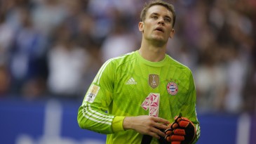 Neuer fez uma defesa com o pé que pode entrar para a lista de melhores da sua carreira